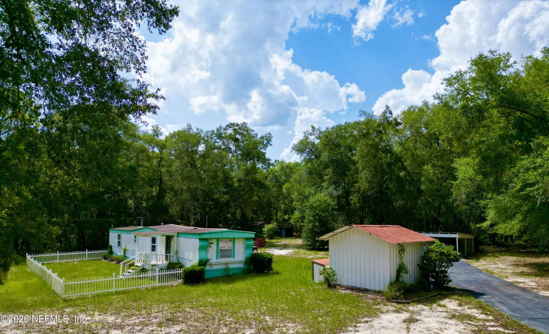 8232 Swan Lake Road, Melrose, FL 32666 Photo