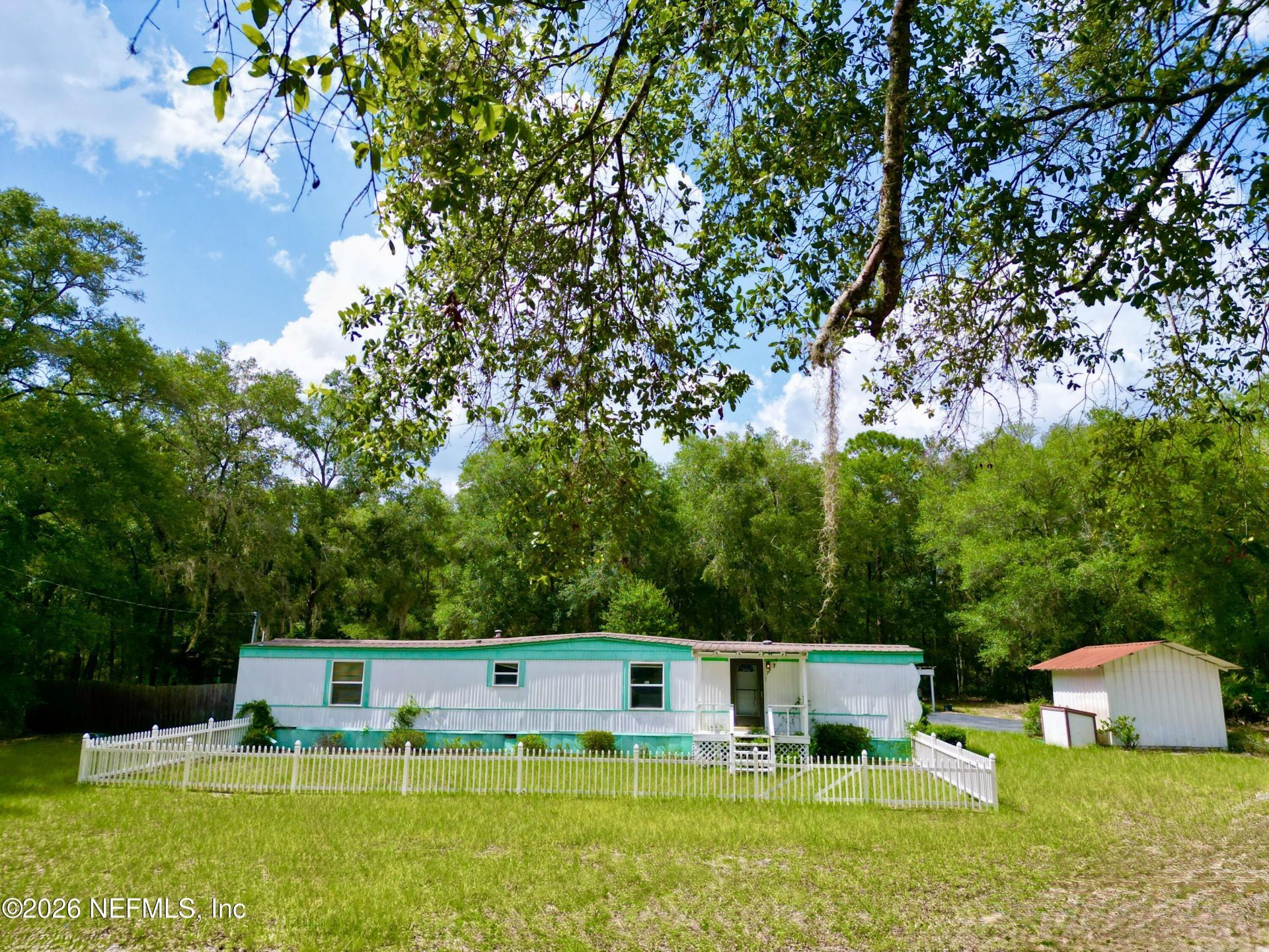 8232 Swan Lake Road, Melrose, FL 32666 Photo