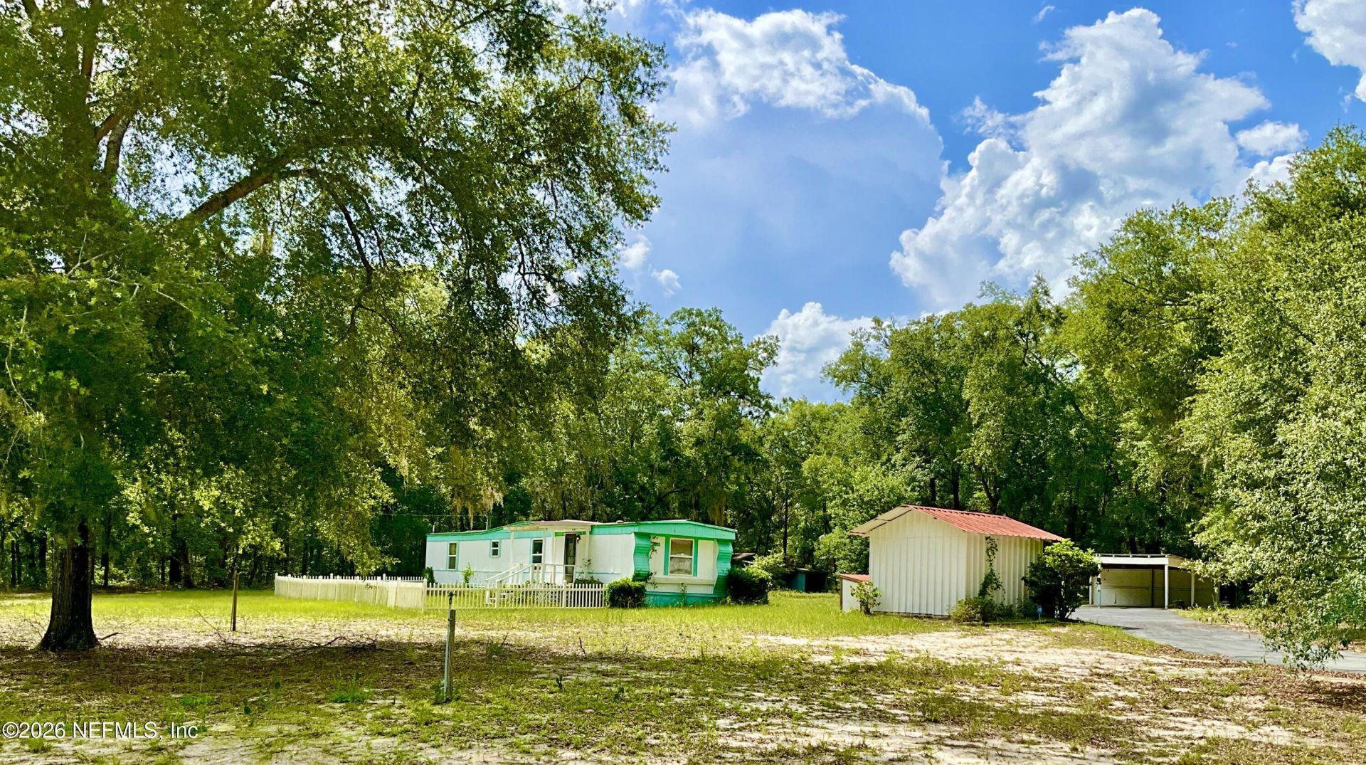 8232 Swan Lake Road, Melrose, FL 32666 Photo