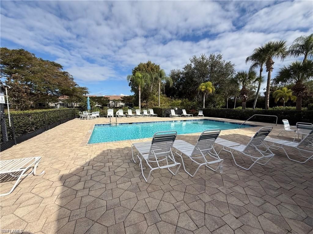 5640 Northboro Dr , Unit 201, Naples, FL 34110 Photo
