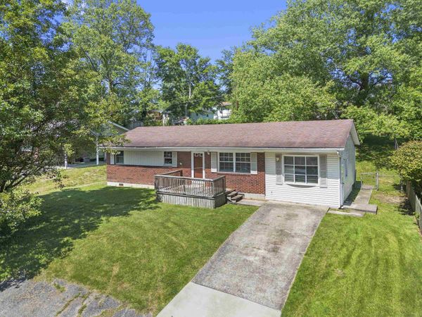 1705 Mary Ellen Drive , Flatwoods, KY 41139