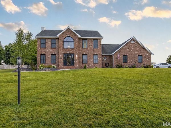 5220 Foxglove Lane , Godfrey, IL 62035