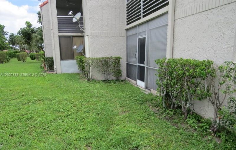 7435 Woodmont Ter , Unit 101, Tamarac, FL 33321 Photo