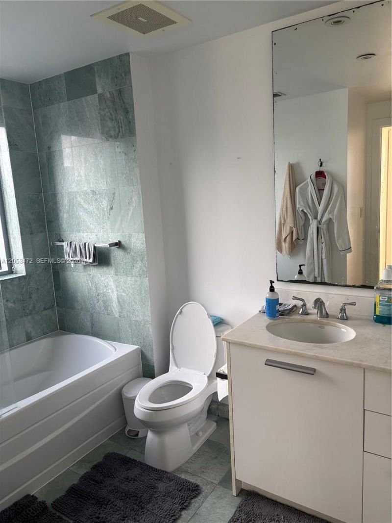 1050 Brickell Ave, Unit 2910, Miami, FL 33131 Photo