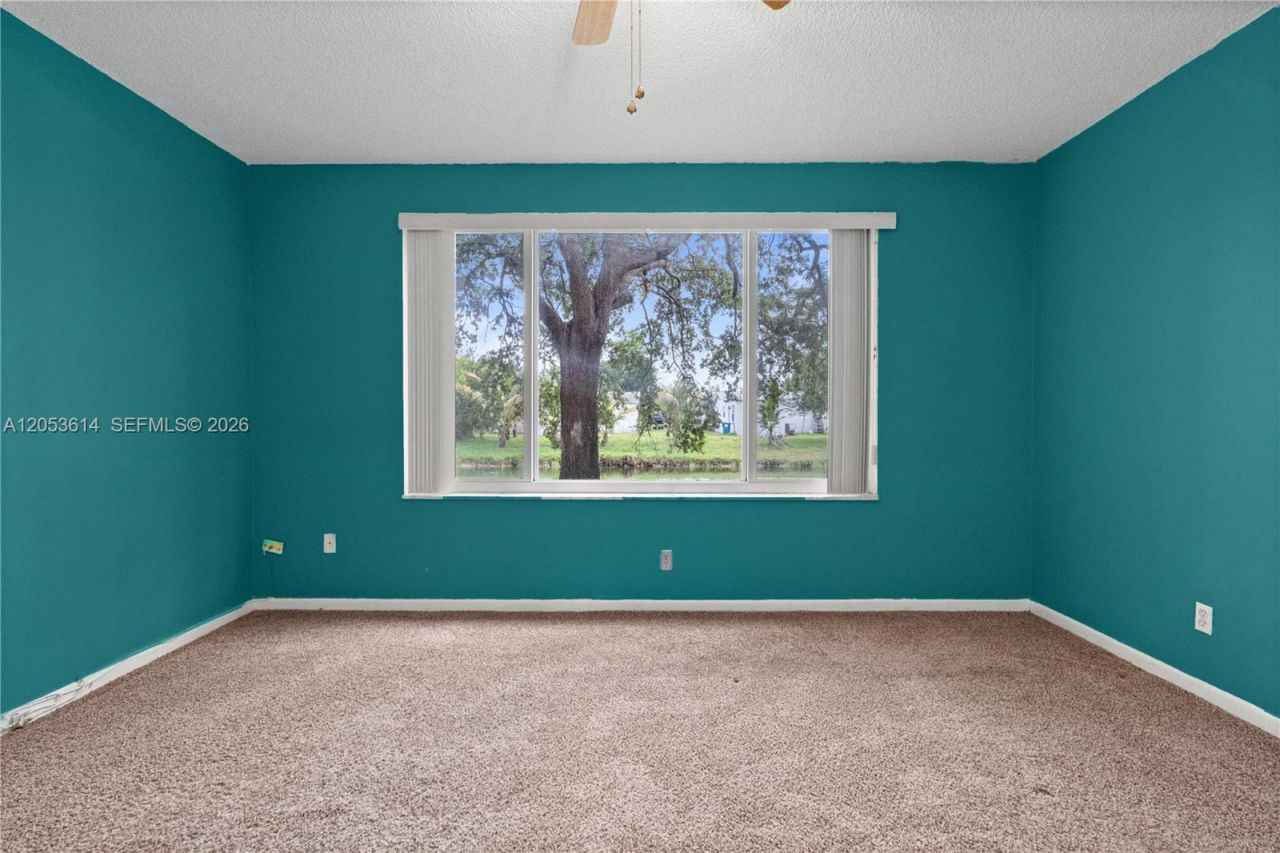 5950 Del Lago Cir, Unit 106, Sunrise, FL 33313 Photo