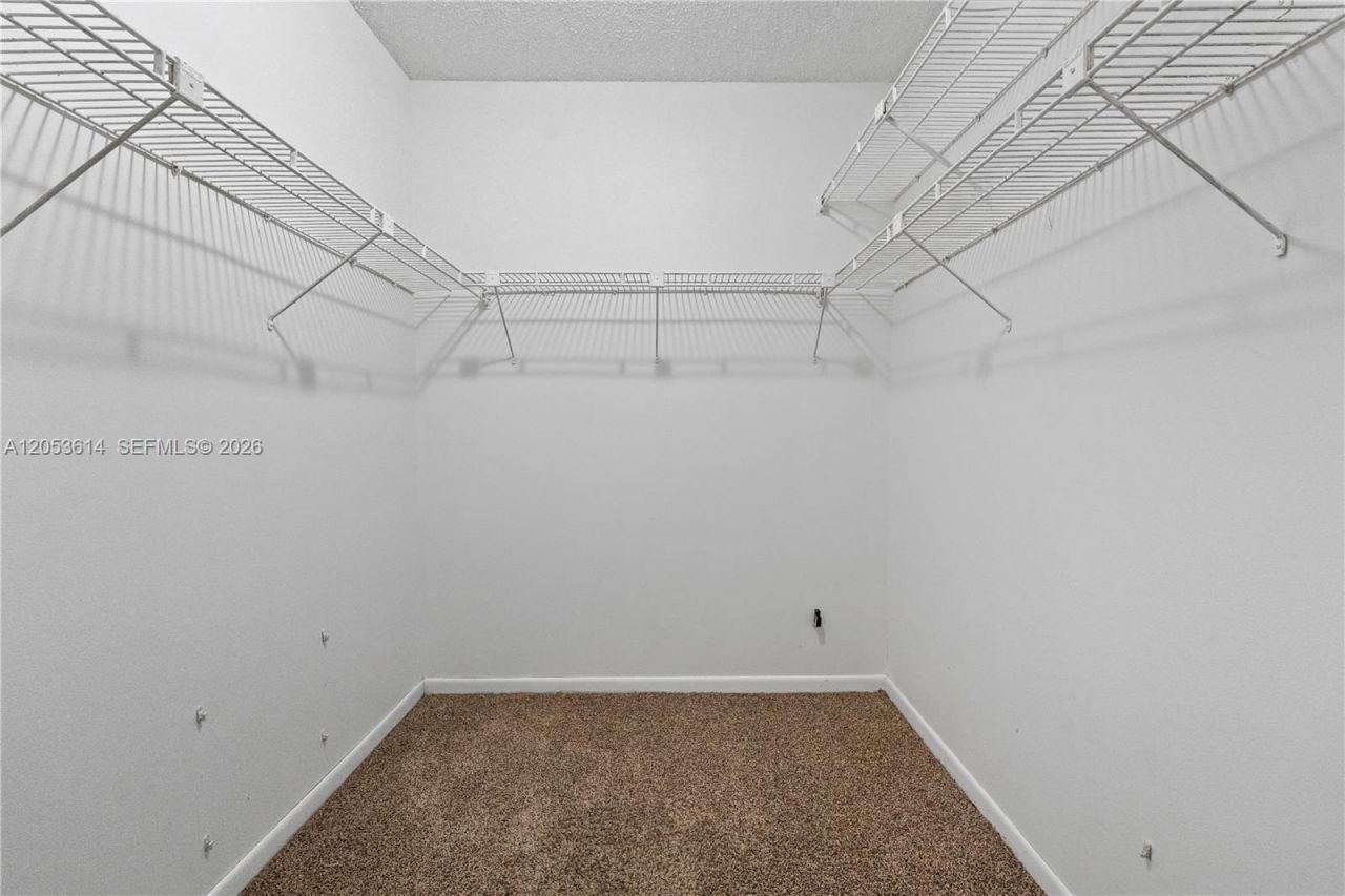 5950 Del Lago Cir, Unit 106, Sunrise, FL 33313 Photo