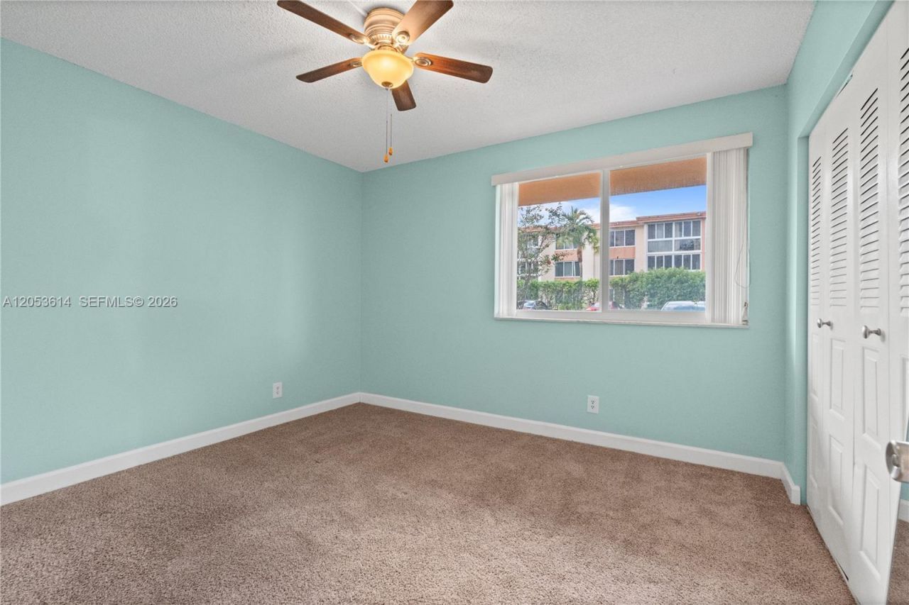 5950 Del Lago Cir, Unit 106, Sunrise, FL 33313 Photo