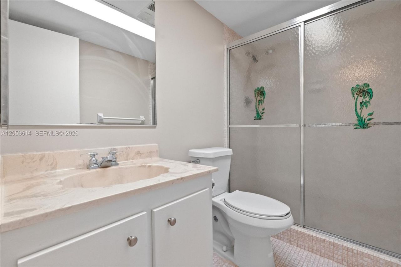5950 Del Lago Cir, Unit 106, Sunrise, FL 33313 Photo