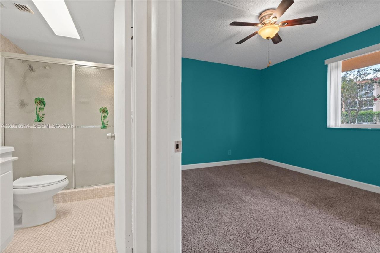 5950 Del Lago Cir, Unit 106, Sunrise, FL 33313 Photo