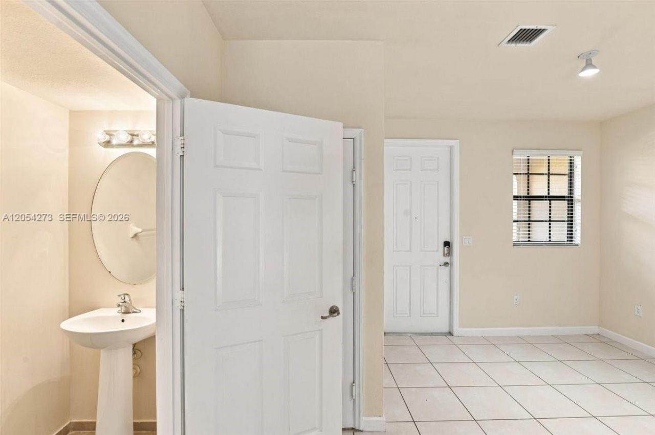3787 SE 2nd St, Homestead, FL 33033 Photo
