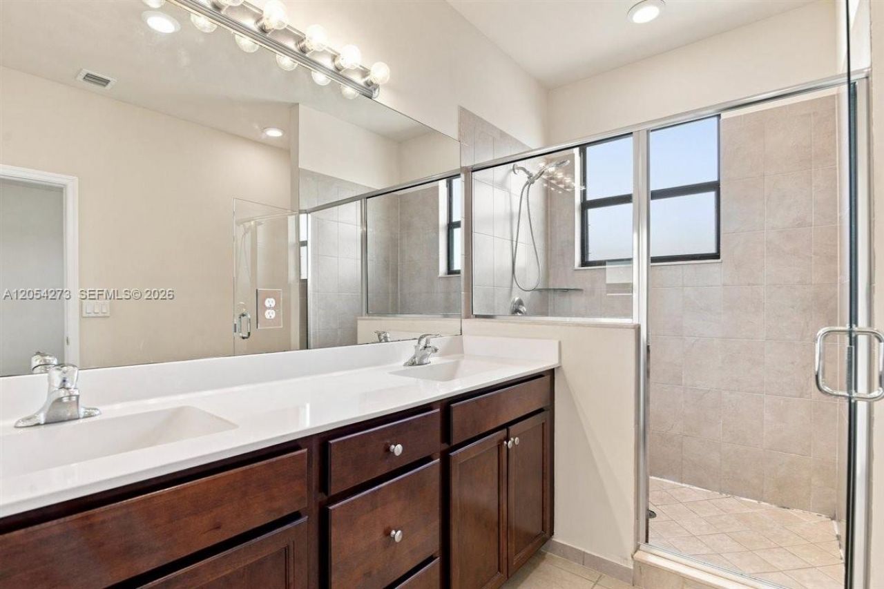 3787 SE 2nd St, Homestead, FL 33033 Photo
