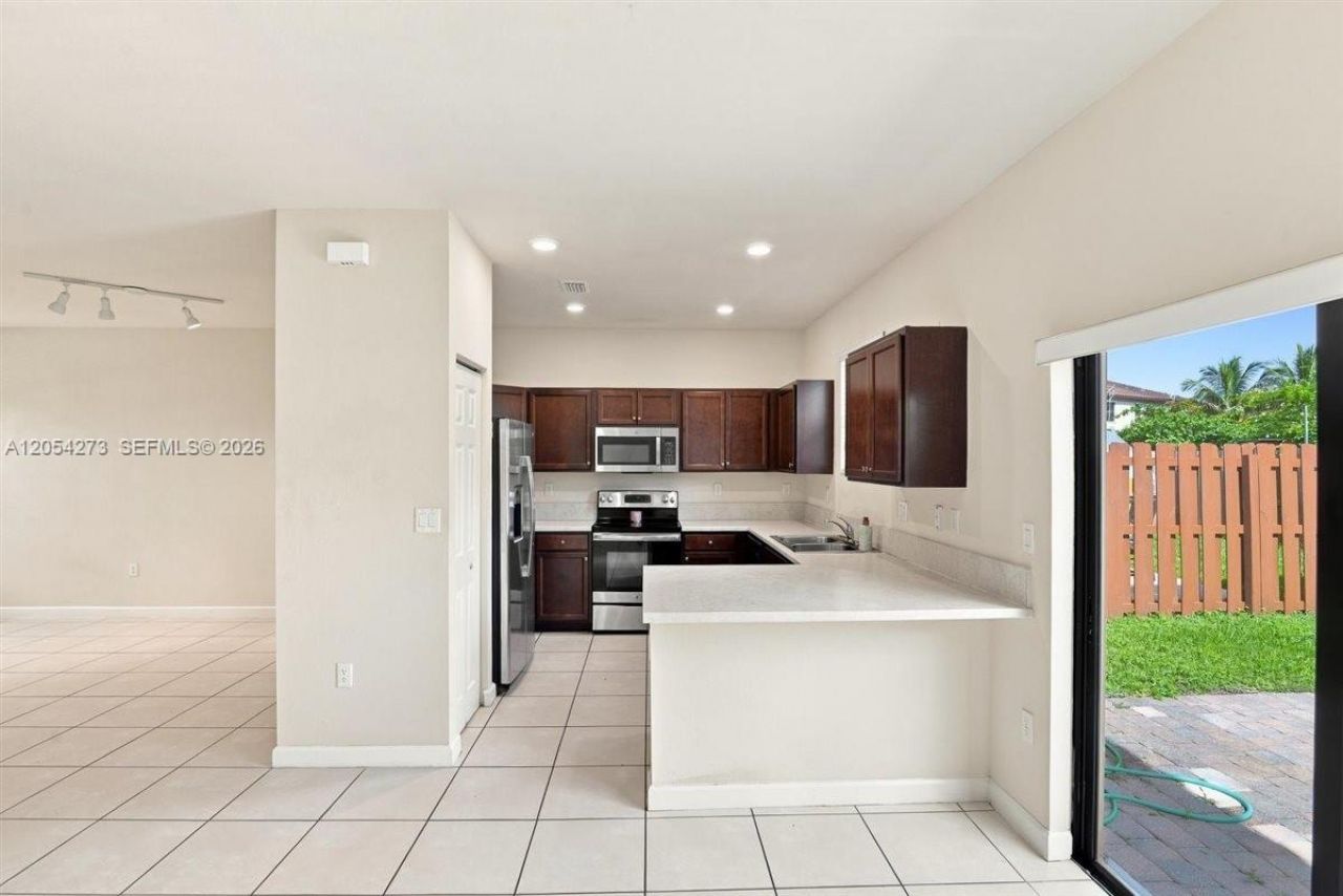 3787 SE 2nd St, Homestead, FL 33033 Photo