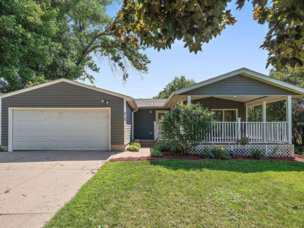 212 Central Avenue S, Norwood Young America, MN 55397