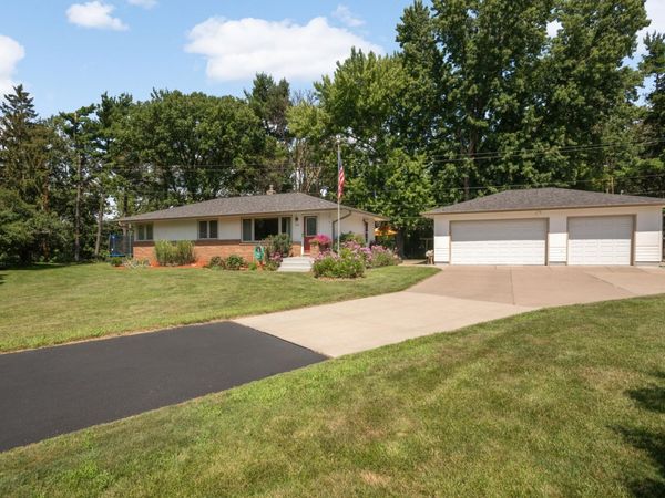 3407 Payne Avenue, Vadnais Heights, MN 55127
