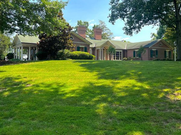 9075 Indian Ridge Lane, Indian Hill, OH 45243