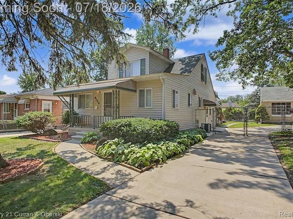 4124 Jackson Street, Dearborn Heights, MI 48125