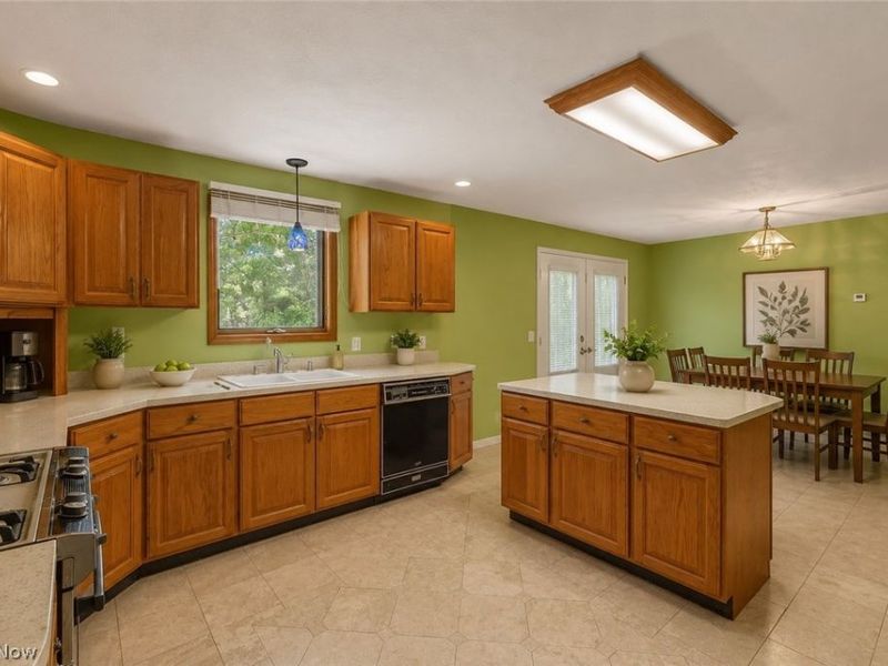 8935 Oberlin Road , Elyria, OH 44035 Photo 4