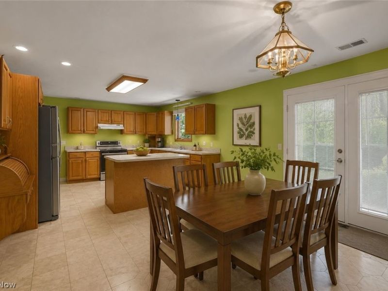 8935 Oberlin Road , Elyria, OH 44035 Photo 5