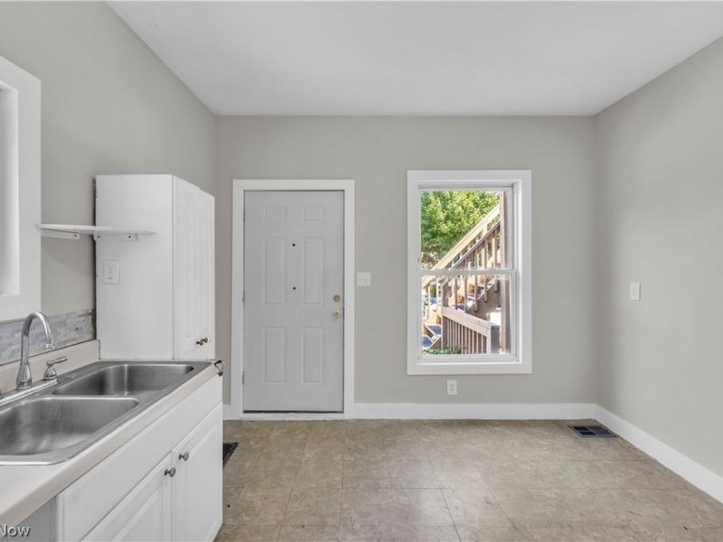 4314 Archwood Avenue , Unit 1/DN, Cleveland, OH 44109 Photo 9