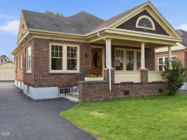 79 Edgecomb Street, Albany, NY 12209