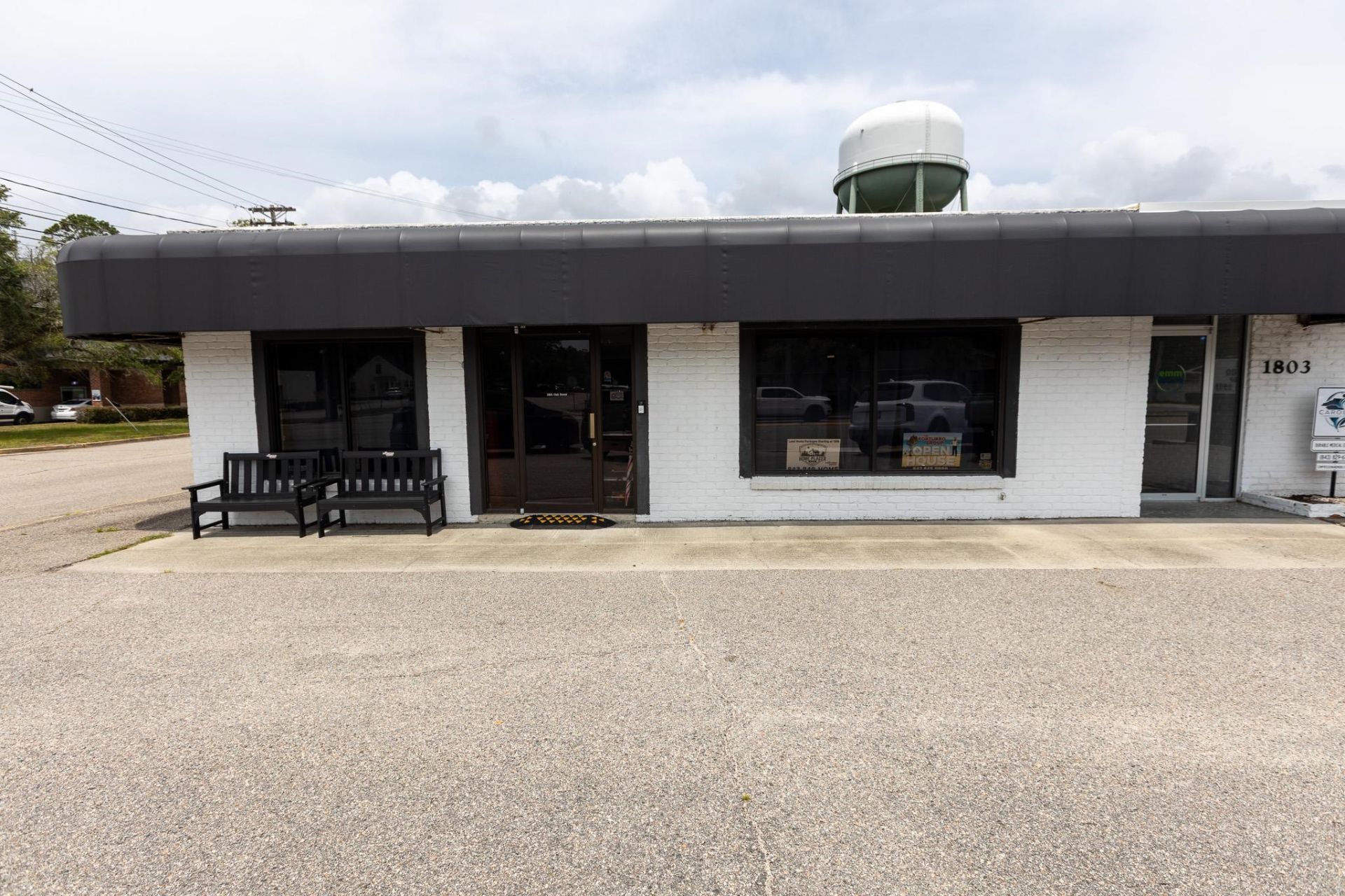 1801 N Oak St. Photo 16