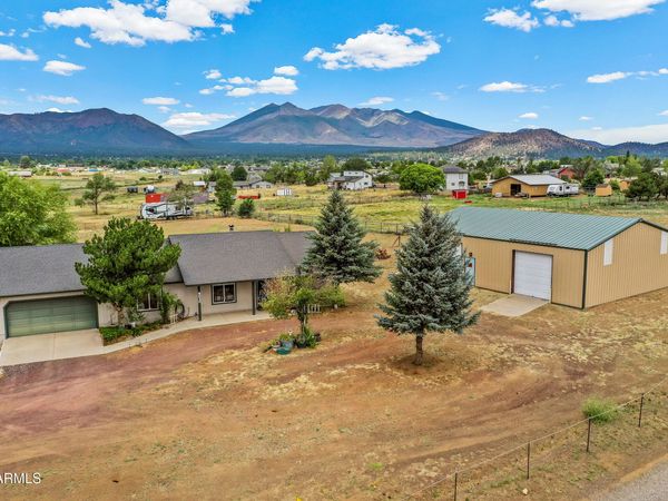 8030 APRIL Drive, Flagstaff, AZ 86004