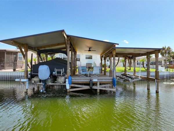 30041 WAUSAUKEE DRIVE , TAVARES, FL 32778