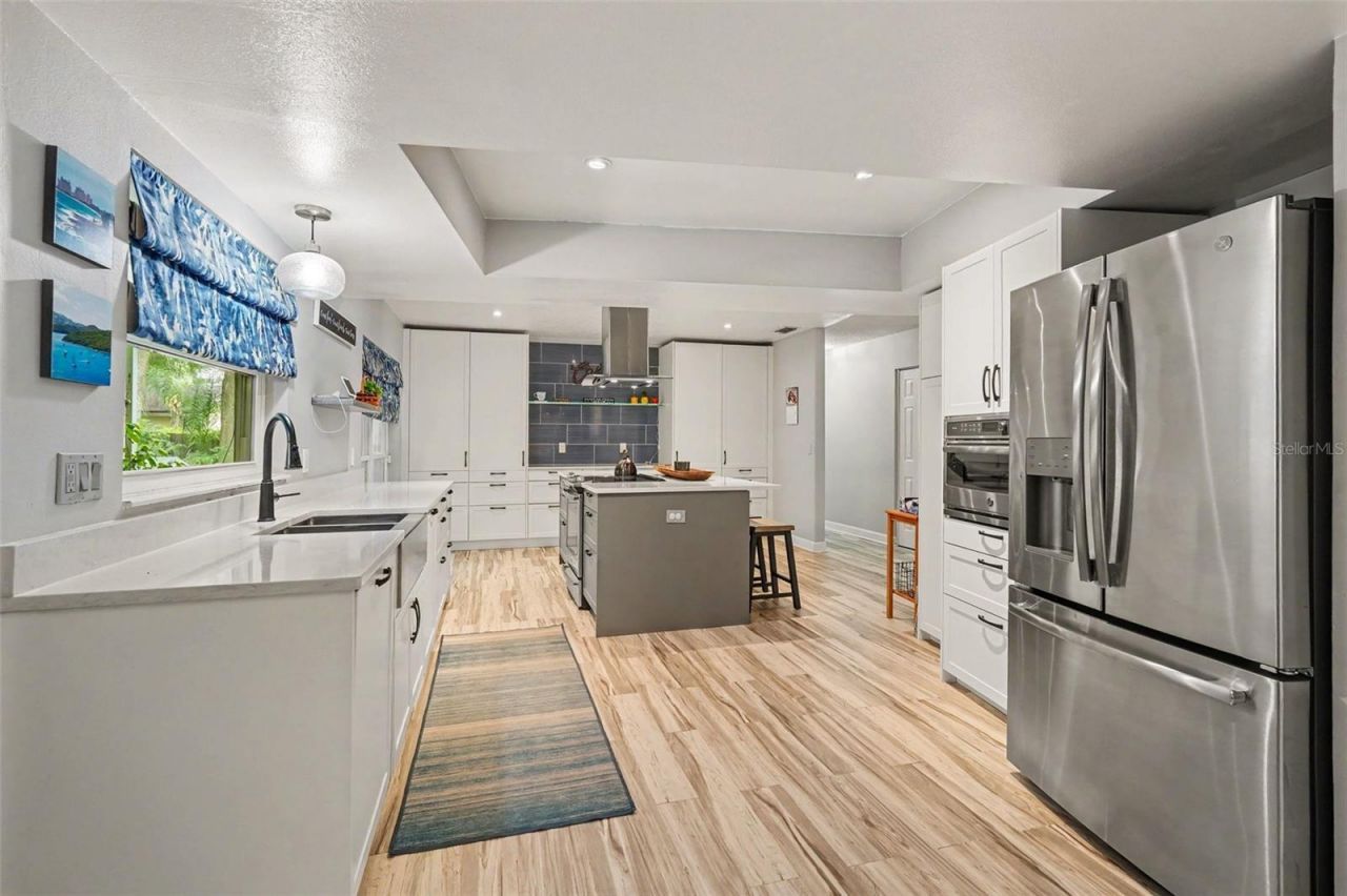 9303 Rolling Ridge Place, Tampa, FL 33637 Photo