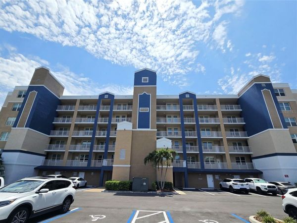 960 STARKEY ROAD , Unit 9206, LARGO, FL 33771