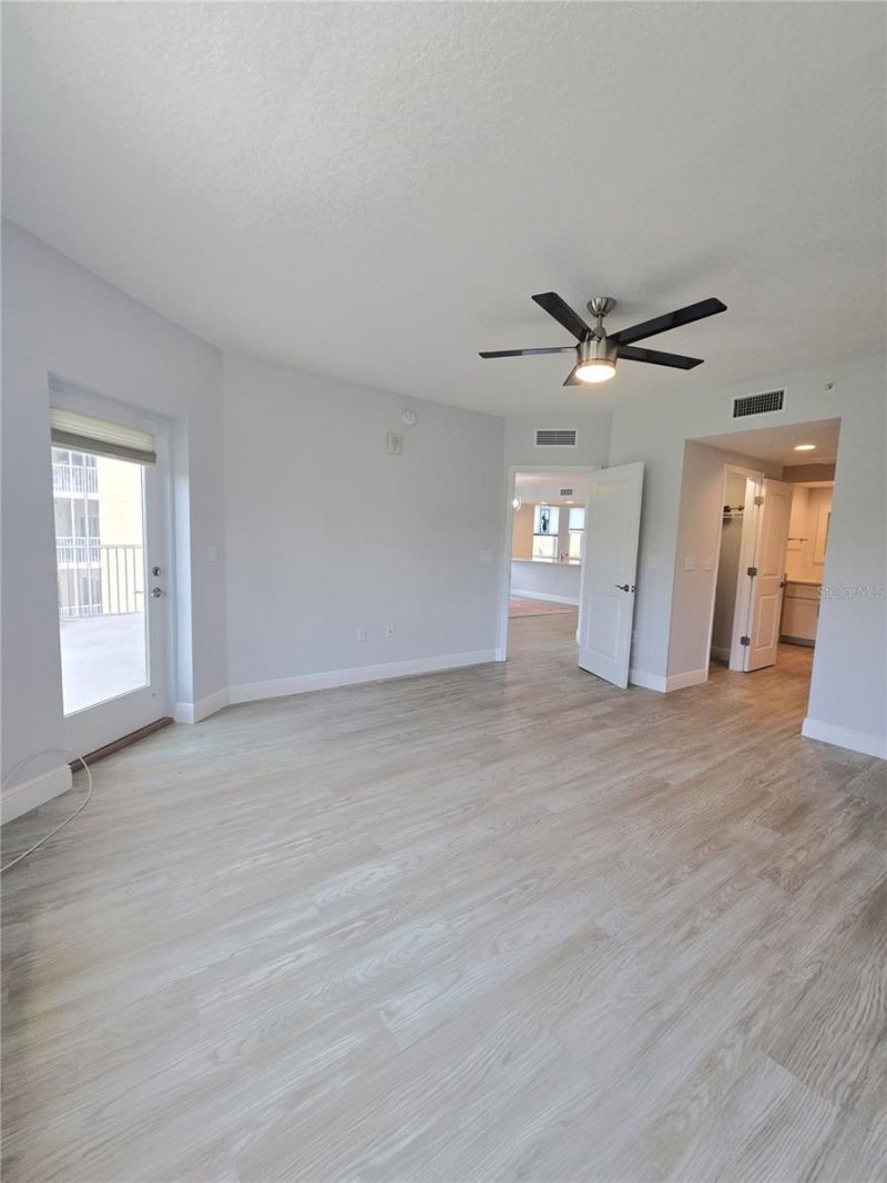 960 Starkey Road, Unit 9206, Largo, FL 33771 Photo