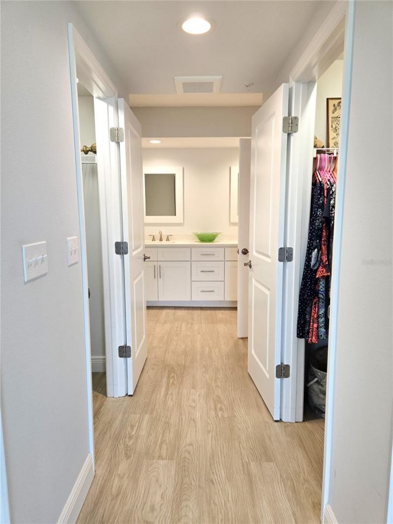960 Starkey Road, Unit 9206, Largo, FL 33771 Photo