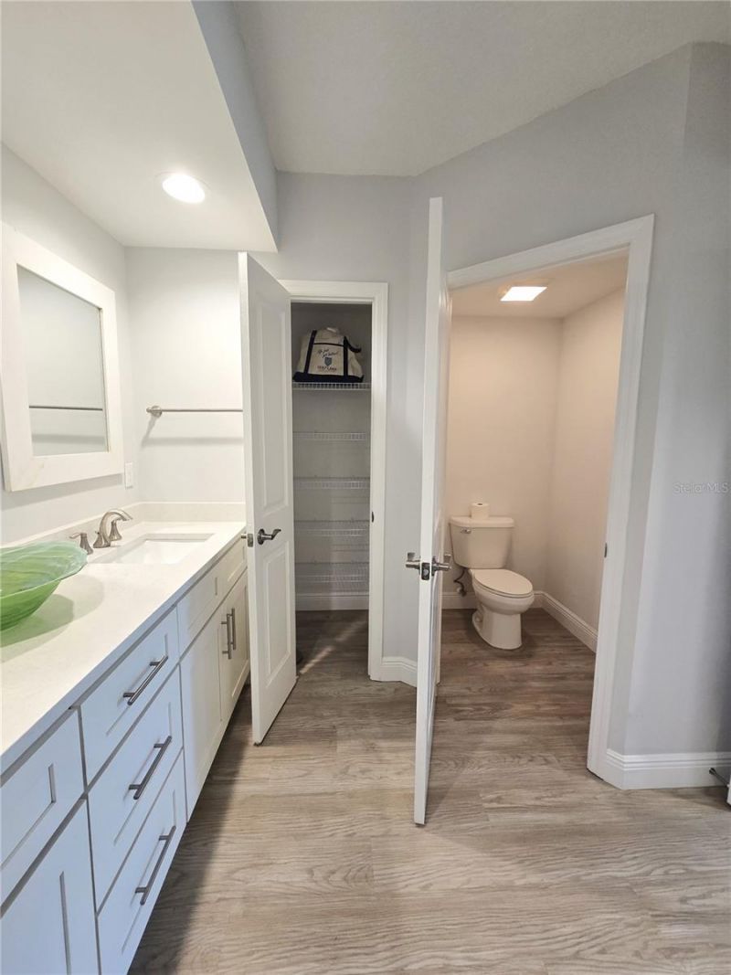 960 Starkey Road, Unit 9206, Largo, FL 33771 Photo