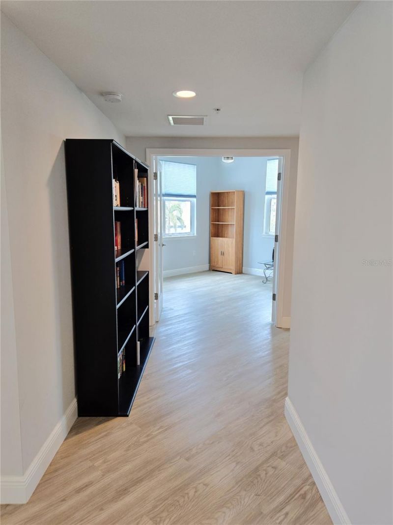 960 Starkey Road, Unit 9206, Largo, FL 33771 Photo