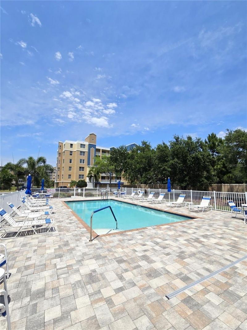 960 Starkey Road, Unit 9206, Largo, FL 33771 Photo
