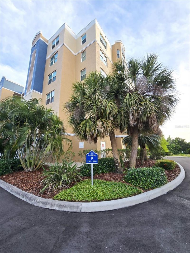 960 Starkey Road, Unit 9206, Largo, FL 33771 Photo