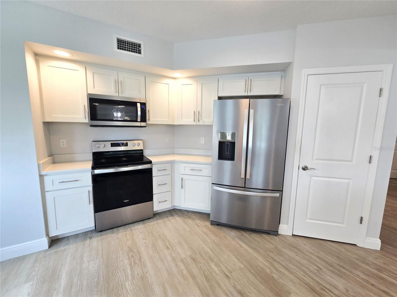960 Starkey Road, Unit 9206, Largo, FL 33771 Photo