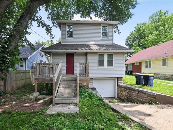 2211 E 68TH Terrace, Kansas City, MO 64132