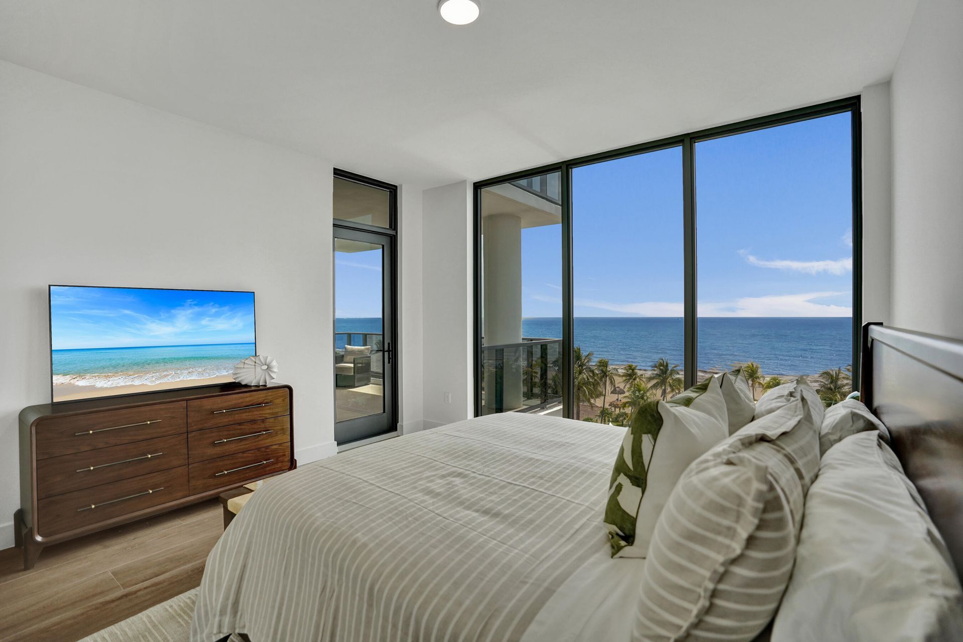 305 Briny Avenue, Unit 603, Pompano Beach, FL 33062 Photo