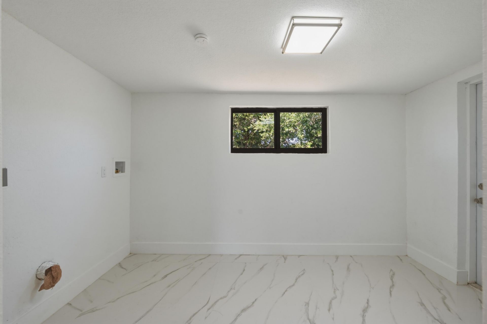 2405 NW 159th Road, Miami Gardens, FL 33054 Photo