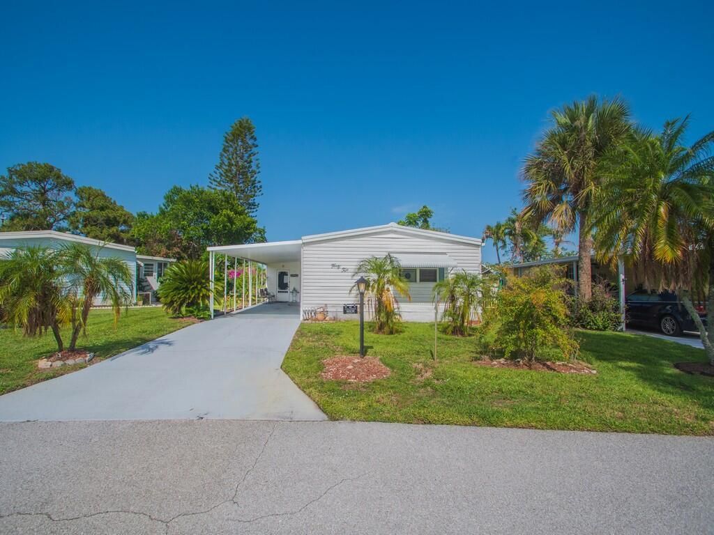 42 Village Lane, Jensen Beach, FL 34957 Photo