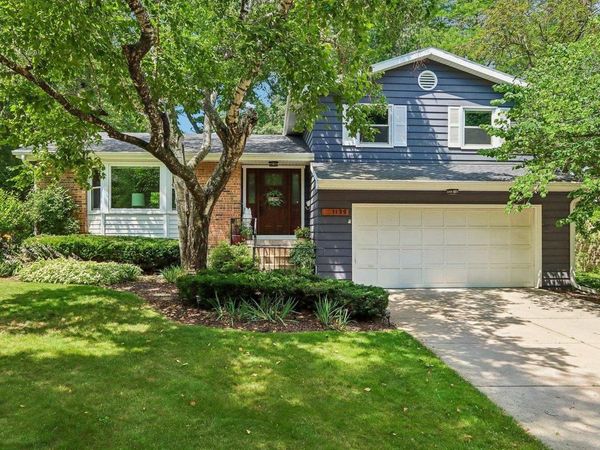 1130 Chapel Hill Road, Madison, WI 53711