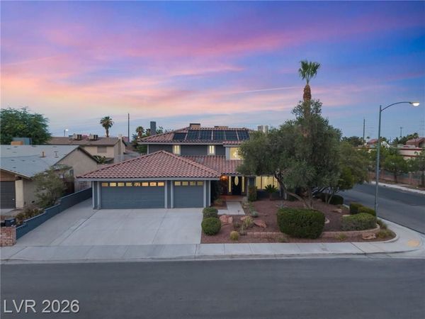 3990 Coolcrest Court, Las Vegas, NV 89103