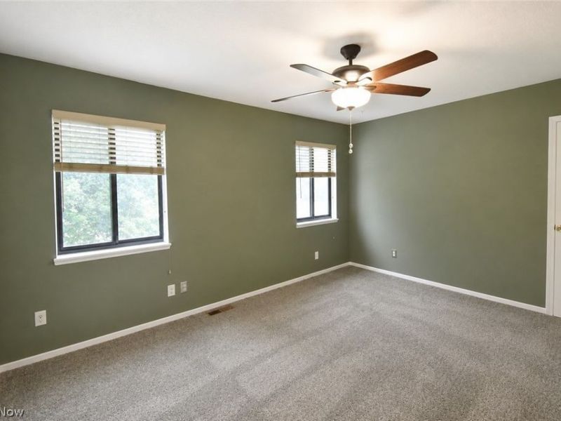 5552 Suncrest Court , Parma, OH 44134 Photo 16