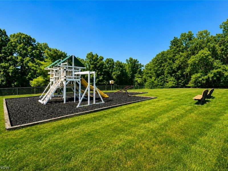5552 Suncrest Court, Parma, OH 44134 Photo 35