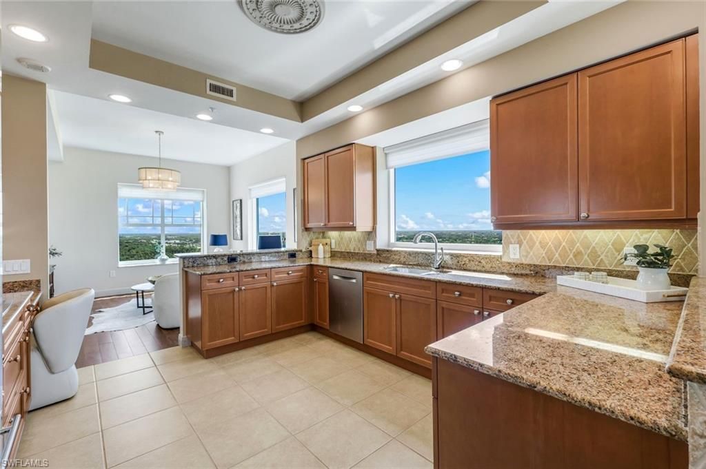 455 Cove Tower Dr , Unit 1701, Naples, FL 34110 Photo
