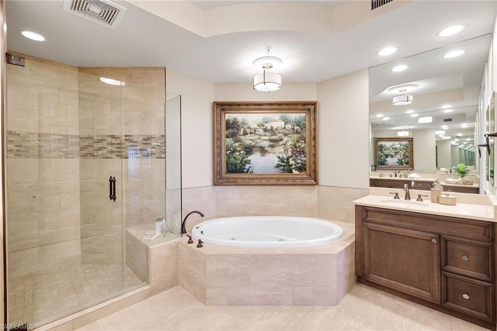 455 Cove Tower Dr , Unit 1701, Naples, FL 34110 Photo