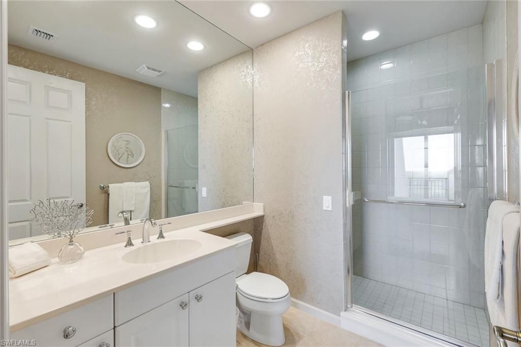 455 Cove Tower Dr , Unit 1701, Naples, FL 34110 Photo