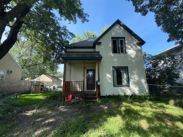 429 5th Avenue NE, Saint Cloud, MN 56304