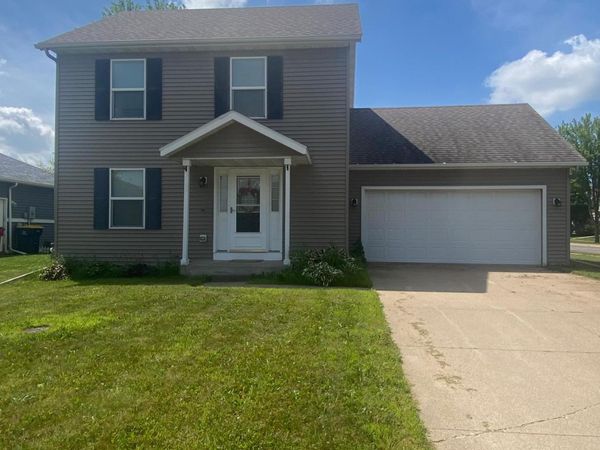 805 3rd Avenue NE, Plainview, MN 55964
