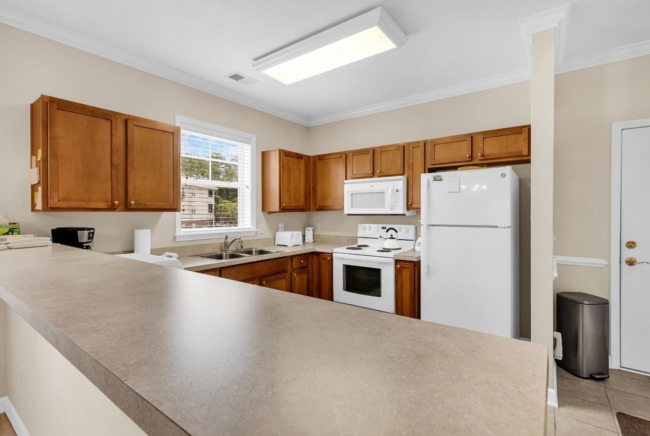 6253 Catalina Dr.  Photo 7